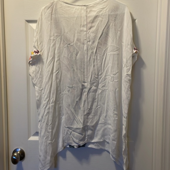 Shirt - Picture 3 of 3